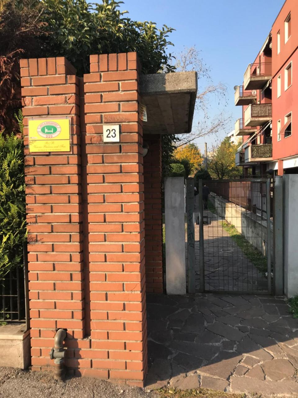 B&B Verona Business And Fun G B Rossi Friendly 외부 사진